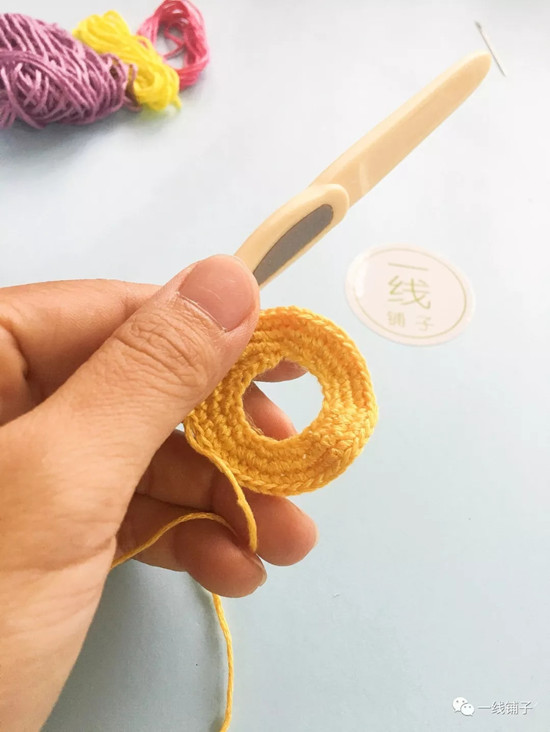 【原创】一线铺子甜甜圈玩偶挂件图解视频教程